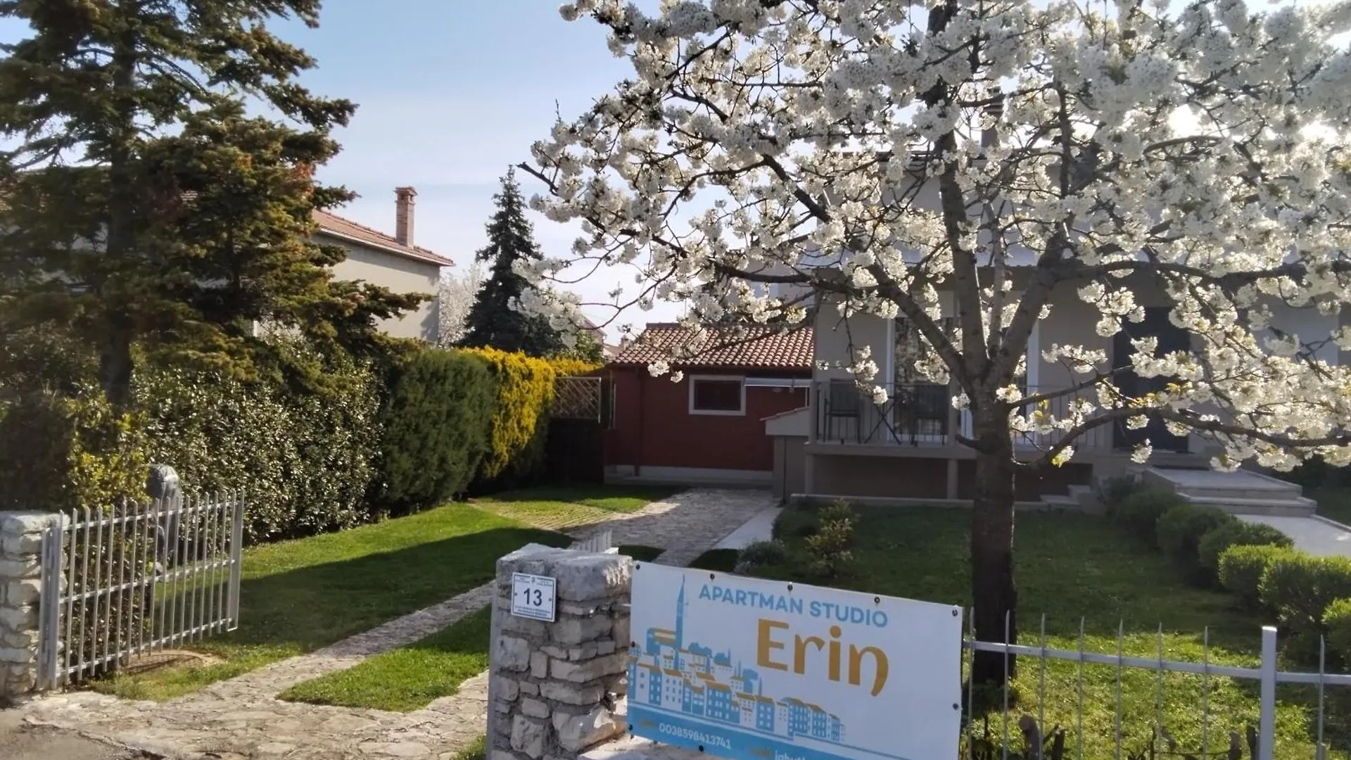 דירה רוביני Apartman Studio Erin